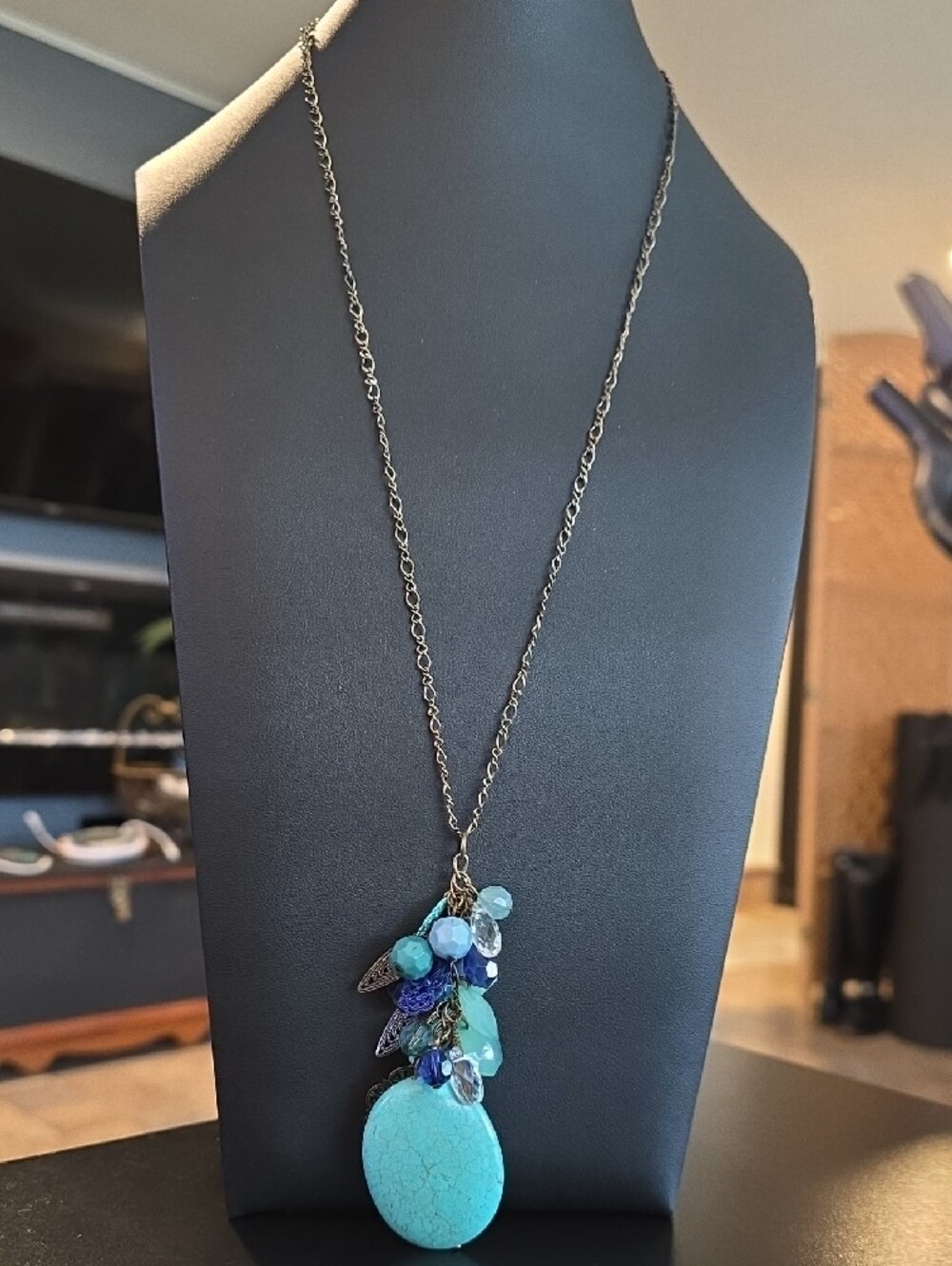 Unbranded Turquoise Oval Pendant Cluster Necklace - Green Blue Accent